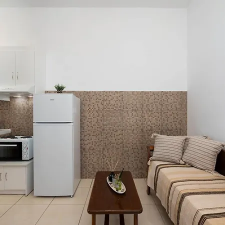 Plethora Homes Apartamento Kamári