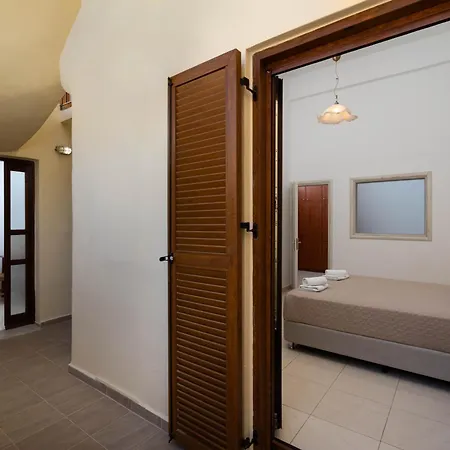 Plethora Homes Kamári