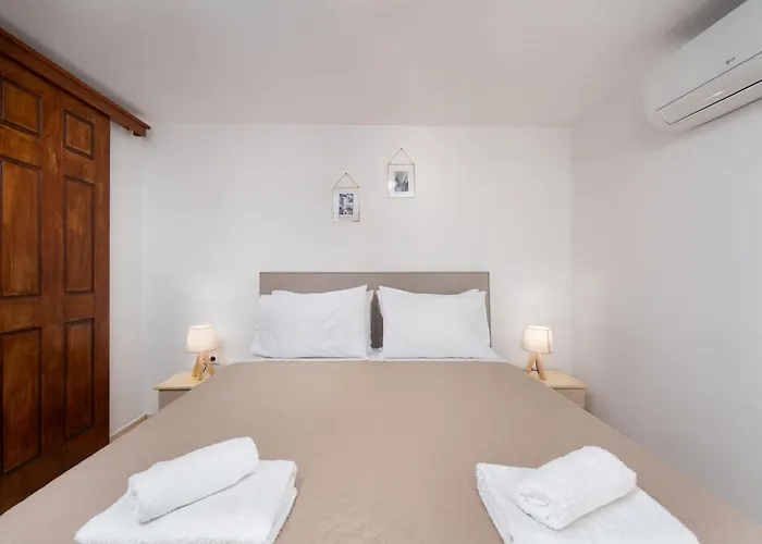 Apartamento Plethora Homes *