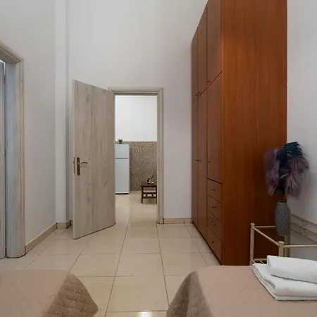 Plethora Homes Apartman