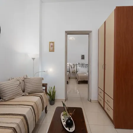 Plethora Homes * Kamári