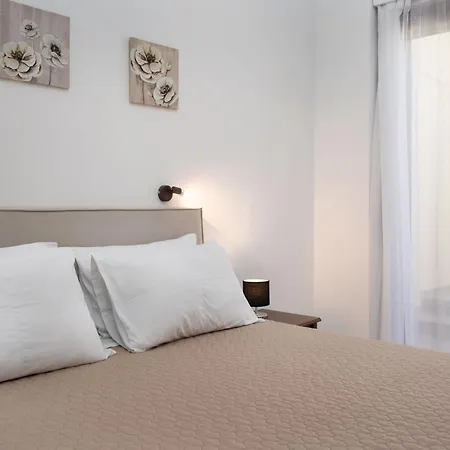 Plethora Homes Kamári