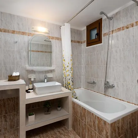 Plethora Homes Daire Kamári